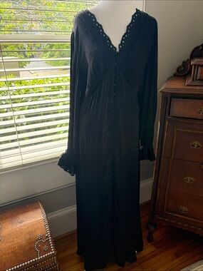GAP Black Long Sleeve Midi Dress with Button Front